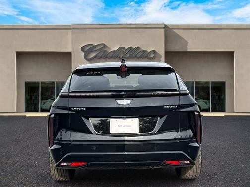 2024 Cadillac LYRIQ Sport