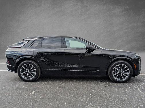 2024 Cadillac LYRIQ Sport
