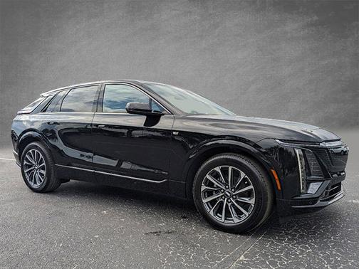 2024 Cadillac LYRIQ Sport