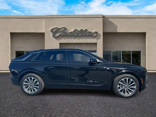 2024 Cadillac LYRIQ Sport