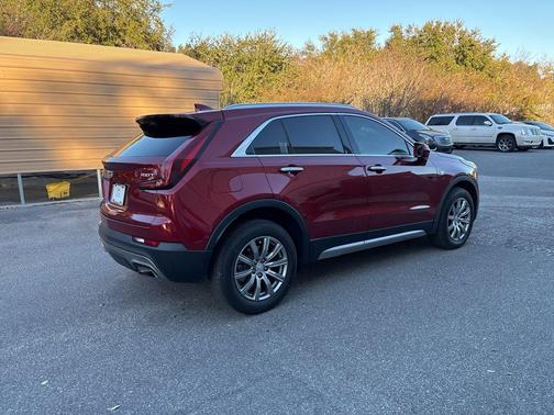 2019 Cadillac XT4 Premium Luxury