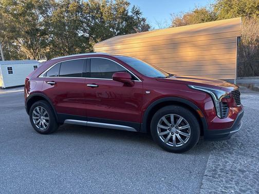 2019 Cadillac XT4 Premium Luxury