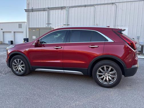 2019 Cadillac XT4 Premium Luxury
