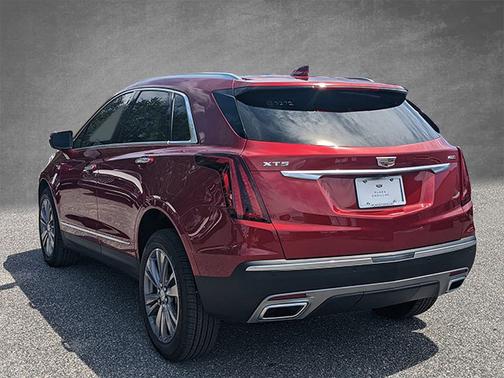 2025 Cadillac XT5 FWD Premium Luxury