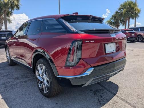 2025 Cadillac OPTIQ Luxury