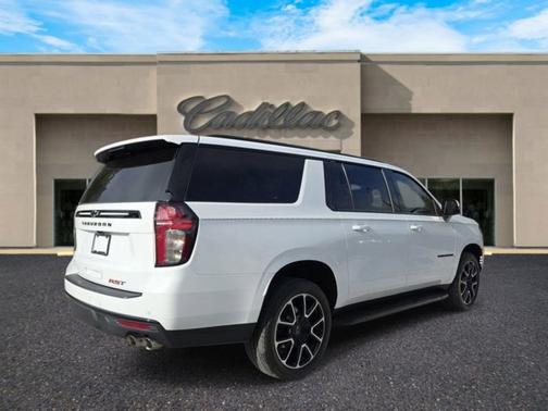 Summit White 2024 Chevrolet Suburban RST