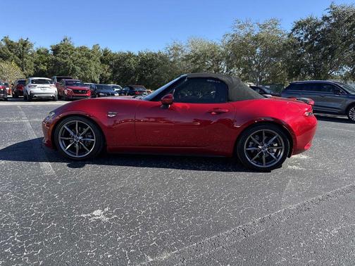 2016 Mazda MX-5 Miata Grand Touring