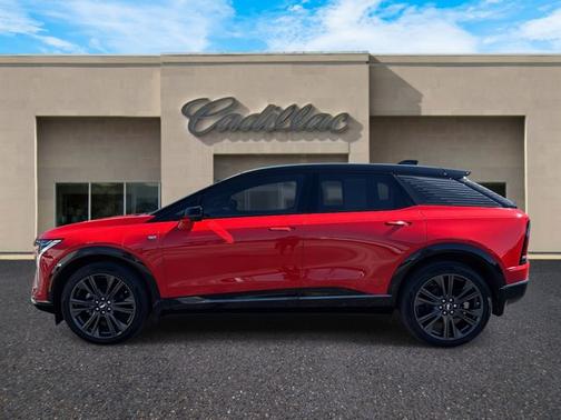 2025 Cadillac OPTIQ Sport 2 AWD