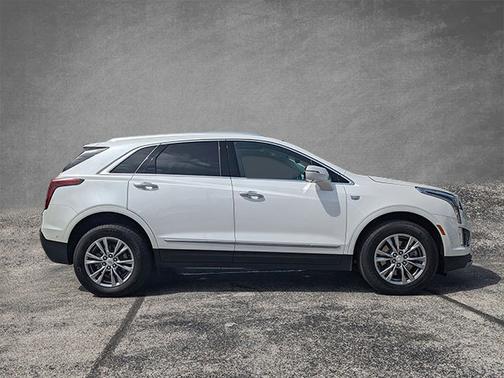 2022 Cadillac XT5 FWD Premium Luxury