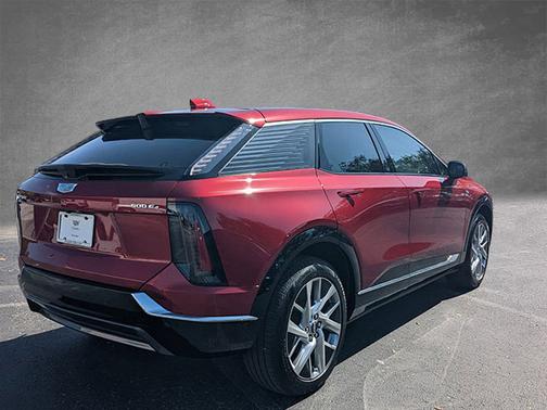 2025 Cadillac OPTIQ Luxury