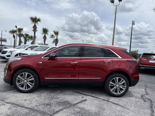 2025 Cadillac XT5 FWD Premium Luxury