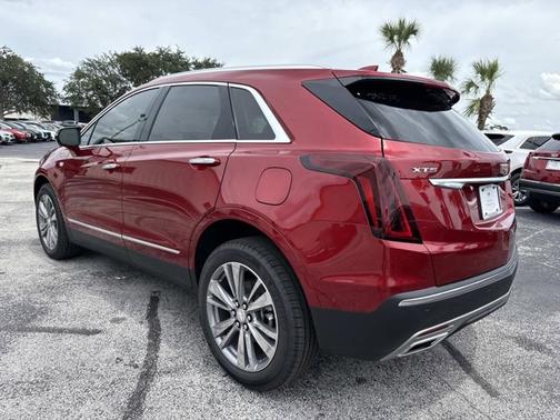 2025 Cadillac XT5 FWD Premium Luxury