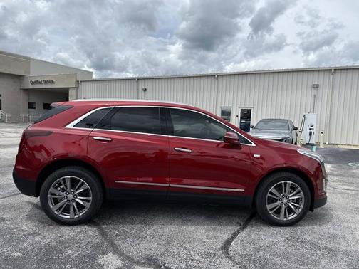 2025 Cadillac XT5 FWD Premium Luxury