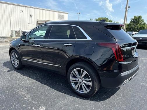 2025 Cadillac XT5 FWD Premium Luxury