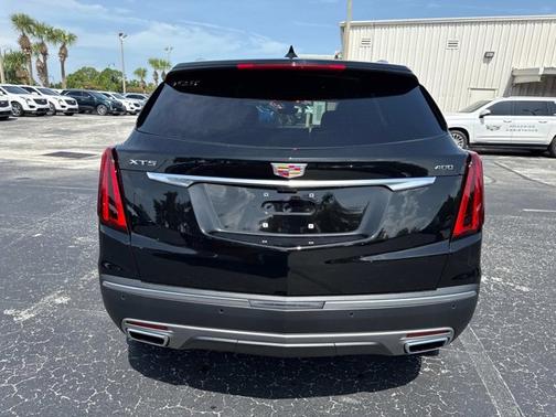2025 Cadillac XT5 FWD Premium Luxury