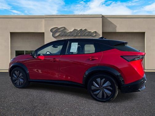 Passion Red Tricoat/Black Diamond Pearl 2024 Nissan ARIYA PLATINUM+