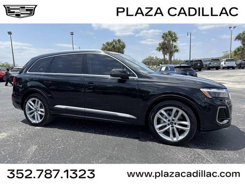 Mythos Black Metallic 2025 Audi Q7 55 Premium Plus