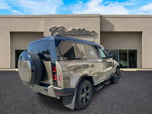 2022 Land Rover Defender 110 X-Dynamic HSE