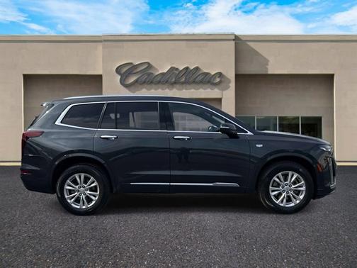 Wilder Metallic 2023 Cadillac XT6 Luxury FWD