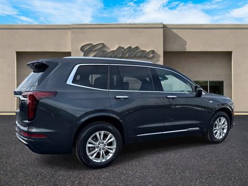 Wilder Metallic 2023 Cadillac XT6 Luxury FWD