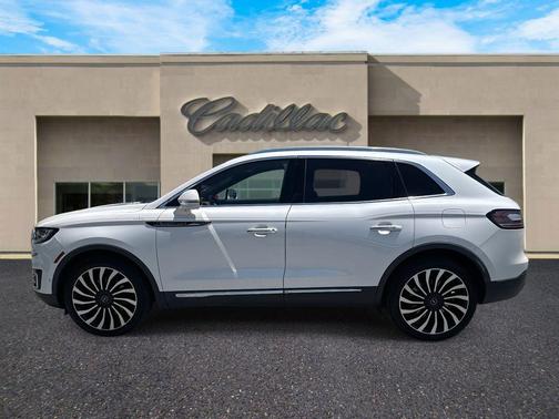 2019 Lincoln Nautilus Black Label