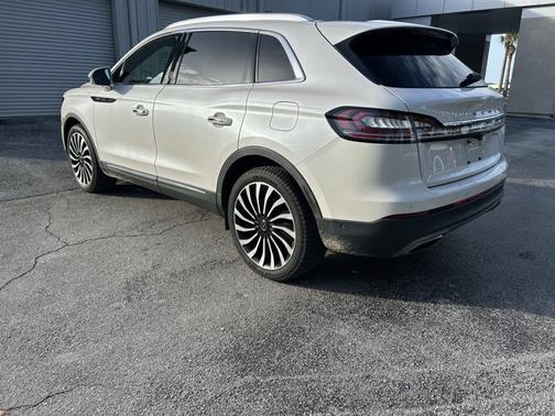 2019 Lincoln Nautilus Black Label