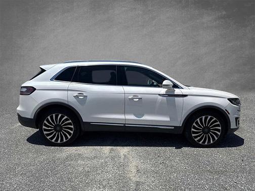 2019 Lincoln Nautilus Black Label