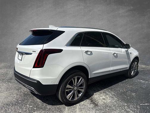 2025 Cadillac XT5 FWD Premium Luxury