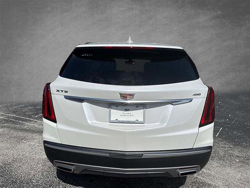 2025 Cadillac XT5 FWD Premium Luxury