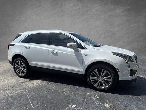 2025 Cadillac XT5 FWD Premium Luxury