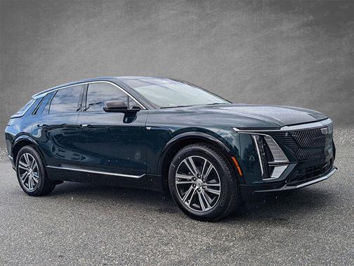 2024 Cadillac LYRIQ Tech