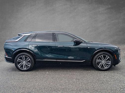 2024 Cadillac LYRIQ Tech