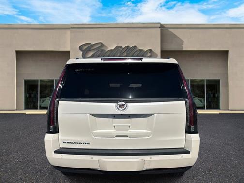 2015 Cadillac Escalade Luxury