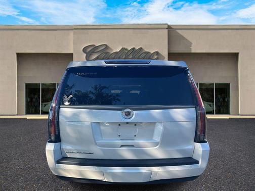 2015 Cadillac Escalade Luxury