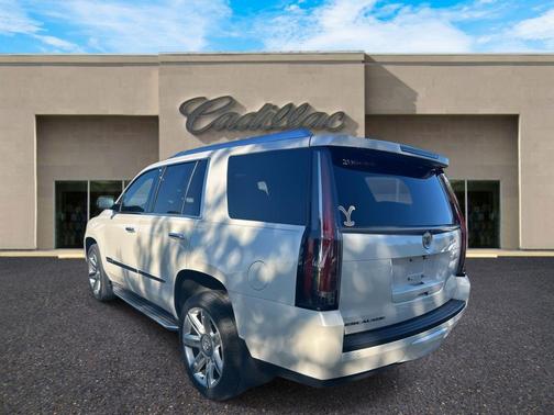 2015 Cadillac Escalade Luxury