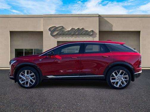 2026 Cadillac OPTIQ Premium Luxury