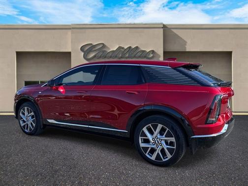 2026 Cadillac OPTIQ Premium Luxury