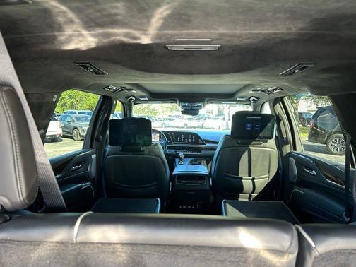 2024 Cadillac Escalade ESV Sport Platinum