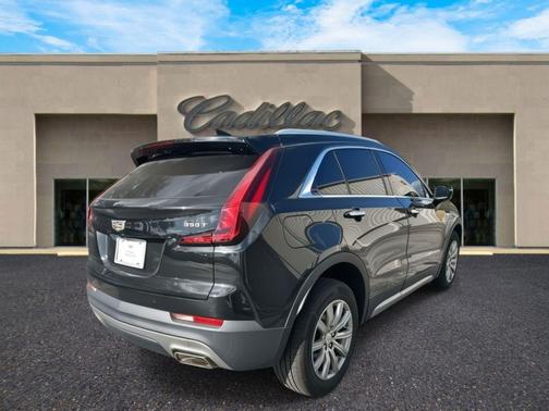2021 Cadillac XT4 Premium Luxury