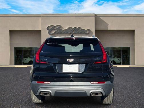 2021 Cadillac XT4 Premium Luxury