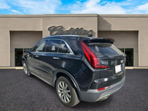 2021 Cadillac XT4 Premium Luxury