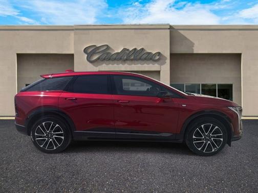 2025 Cadillac OPTIQ Sport