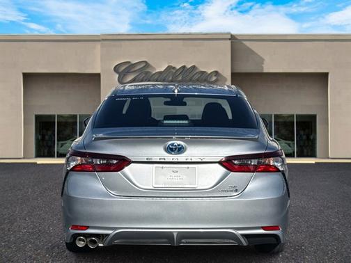 2024 Toyota Camry Hybrid SE