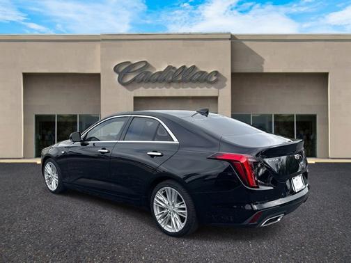 2023 Cadillac CT4 Premium Luxury