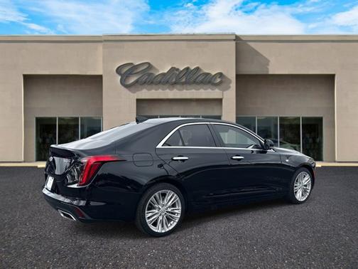 2023 Cadillac CT4 Premium Luxury