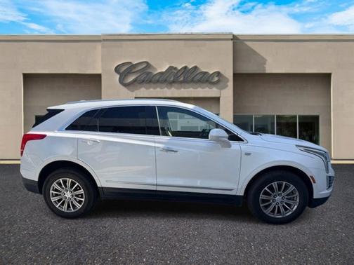 Crystal White Tricoat 2019 Cadillac XT5 Luxury