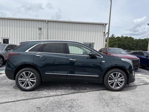 2025 Cadillac XT5 FWD Premium Luxury