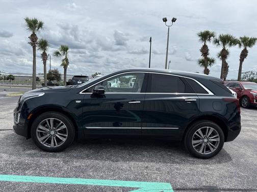 2025 Cadillac XT5 FWD Premium Luxury