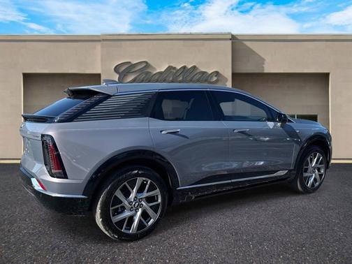 2026 Cadillac OPTIQ Premium Luxury