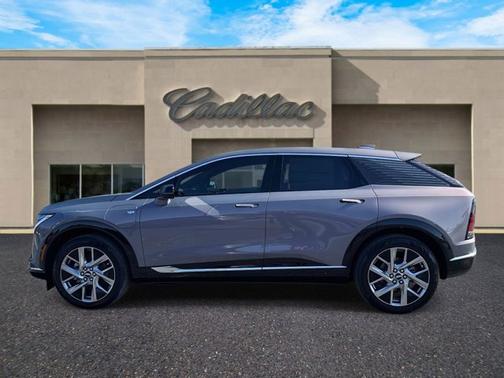 2026 Cadillac OPTIQ Premium Luxury